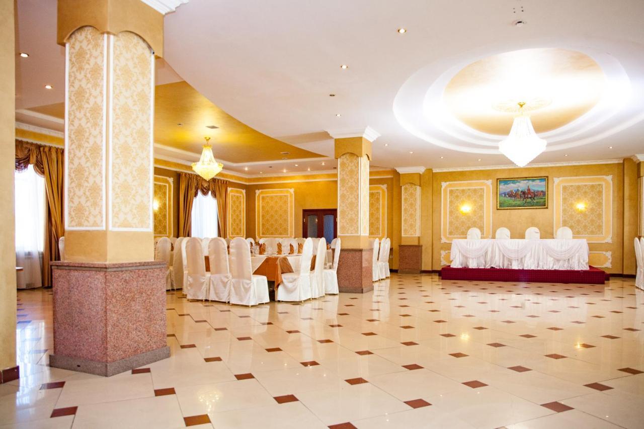 Ak Samal Hotel Karaganda Exterior photo